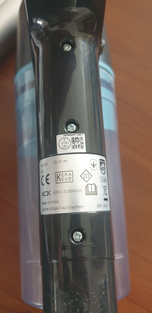 Sprzedam praktycznie nowy odkurzacz philips 3000 series gwarancja