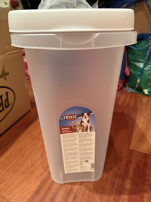 Caixa paea comida de animal NOVA