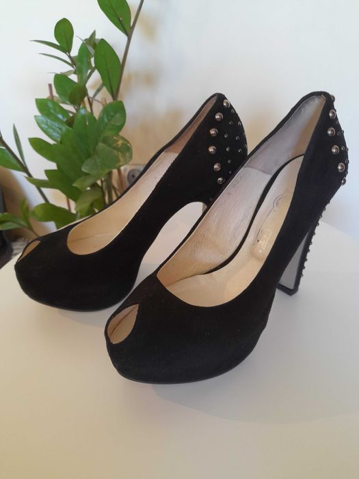 buty na obcasie/platformie czarne 38/39