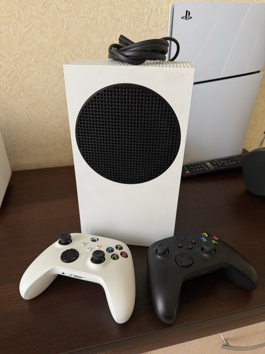 Приставка Xbox Series S