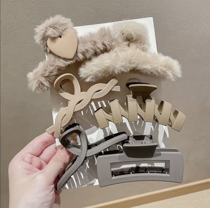 Зажими, заколки для волосся, набором та окремо