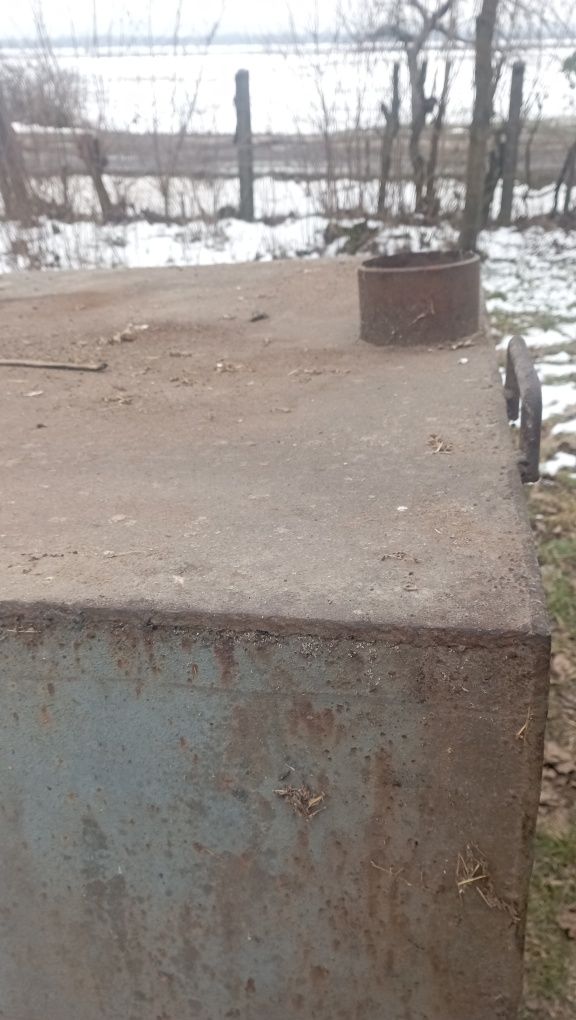 Продам великий желізний бак