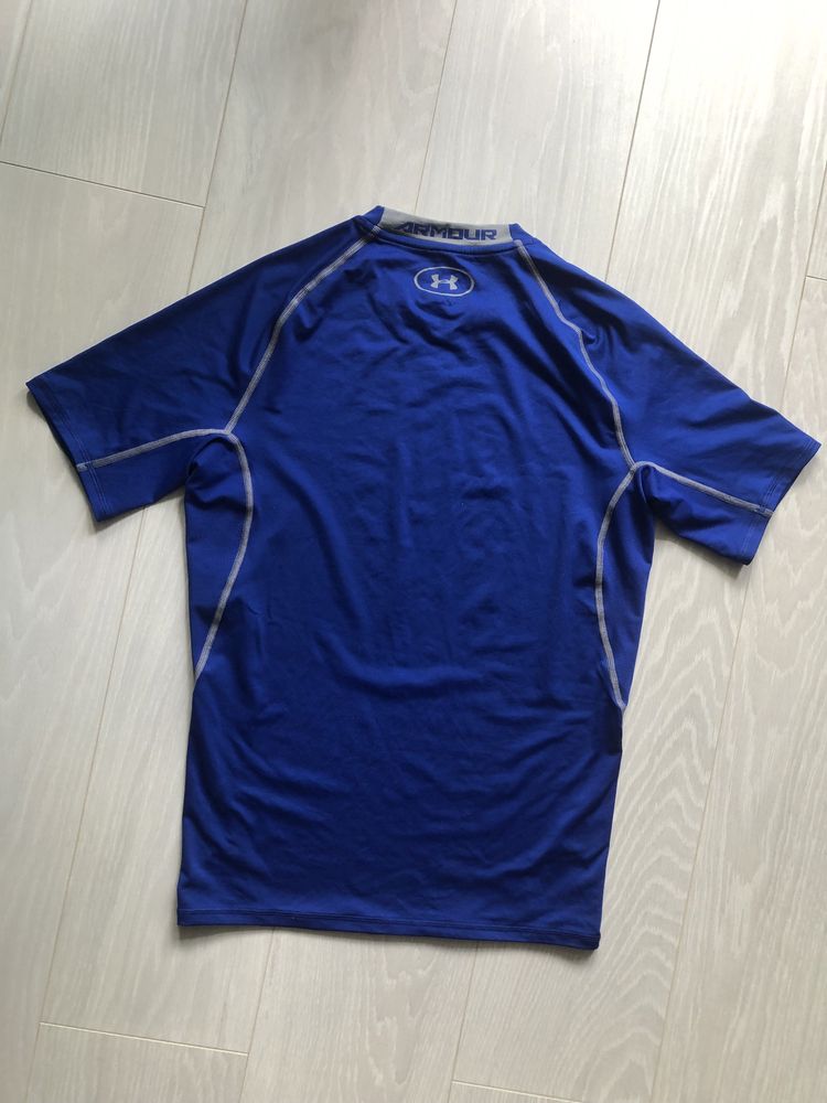Компрессионная, термо футболка Under Armour