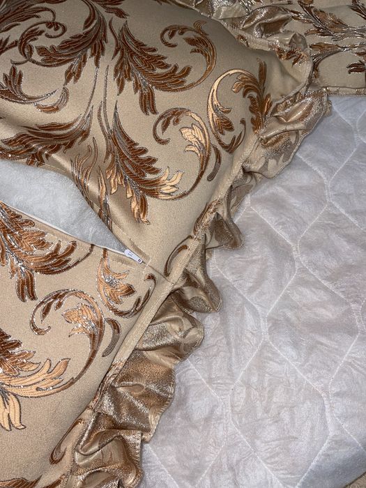 Комплект декоративноі постільноі білизни Шаде подушки ковдра коричнева