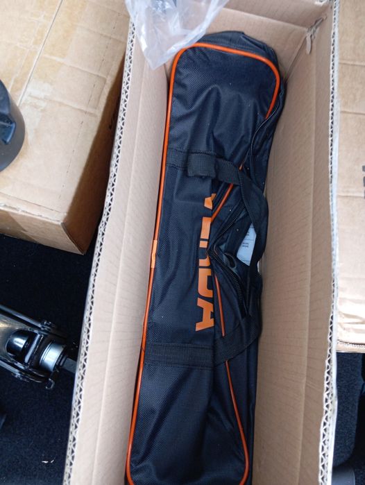 Домкрат комплект для заміни колес Tesla 3 , Y ,X