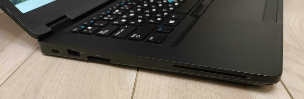 Ноутбук Dell Latitude 5490 i5 16GB 256GB SSD FullHD Windows 11 Pro