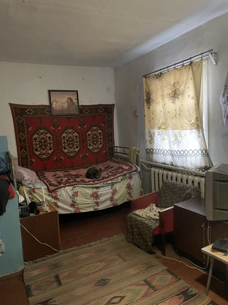 Будинок 99 кв м  з просторою ділянкою 25 соток в с Забірʼя.