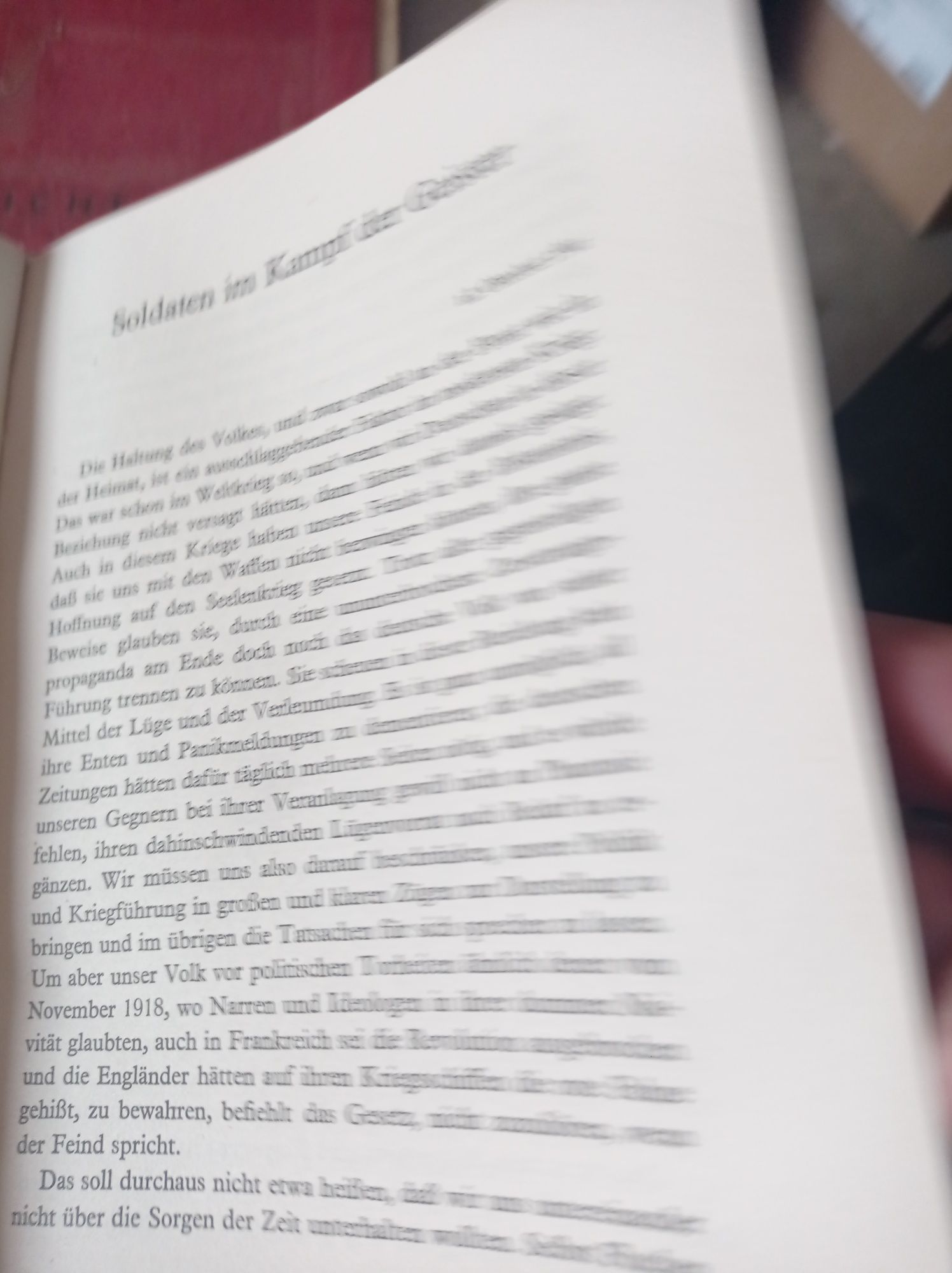 Livro de propaganda Alemã