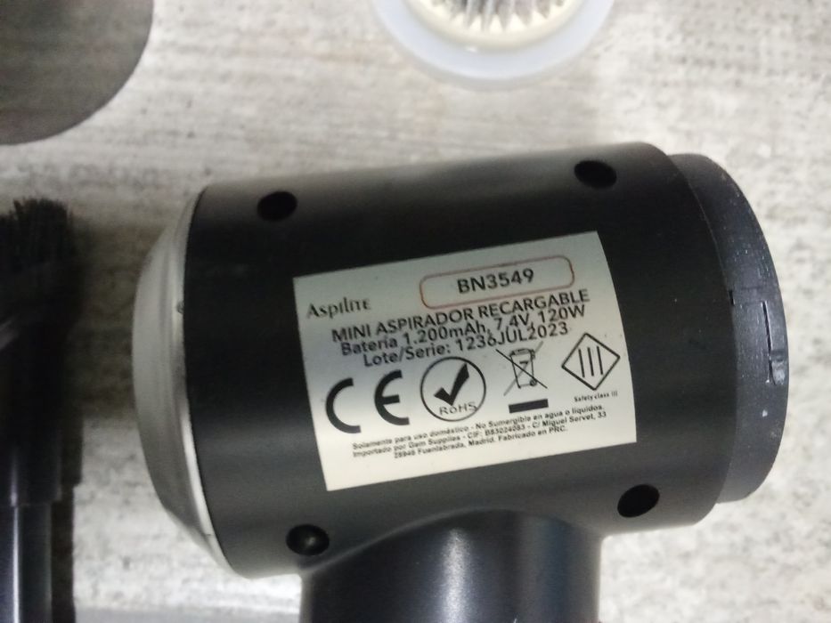 Mini aspirador novo em caixa USB