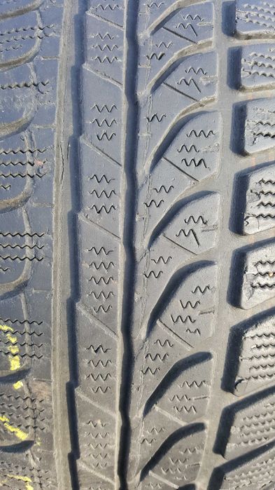 Dunlop 175/65 r15 SP Winter Response /// 5mm!!!