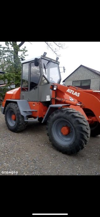 Пісок,щебень,камінь.