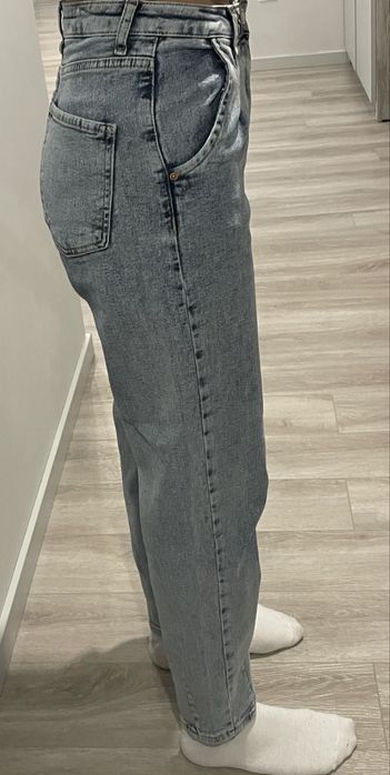 It’s basic джинси, 32 розмір —  у відмінному стані