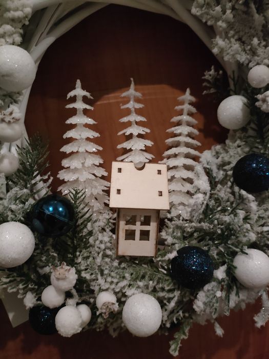 Wianek świąteczny bożonarodzeniowy wiklinowy 30 cm