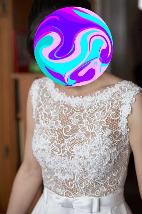 Suknia slubna w kroju litery A