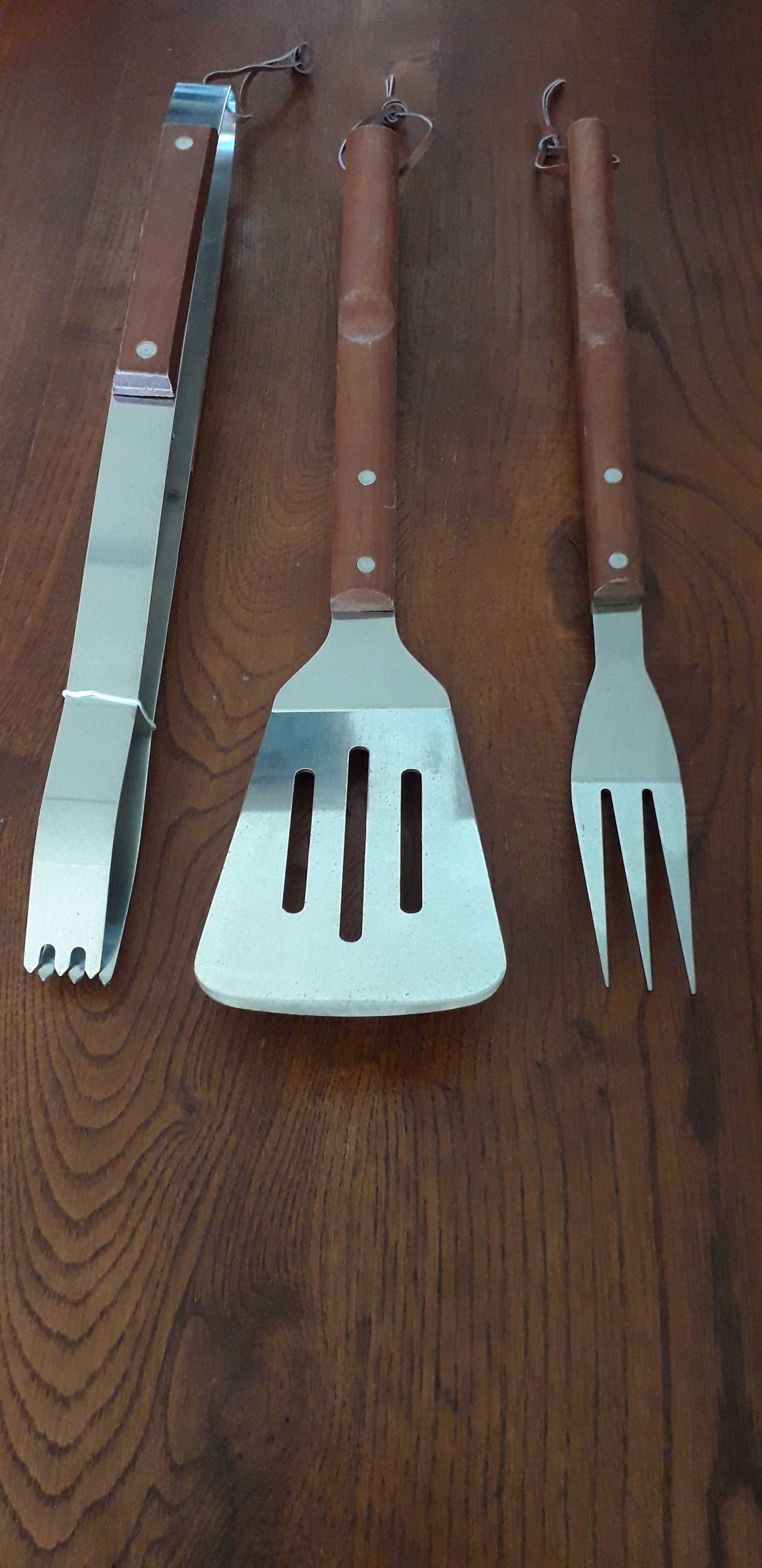 Utensílios para barbecue