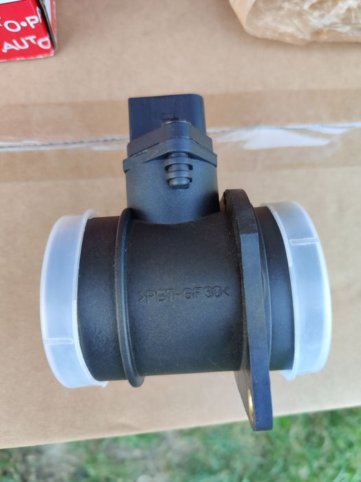 ДМРВ, Росходомір повітря (MAF) для VW Golf 4/Bora/Skoda Tour/Audi A4