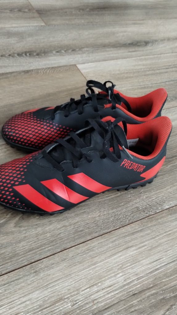 Adidas Predator 38