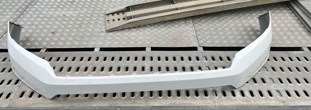 Volkswagen CRAFTER/MAN TGE LISTWA POD LAMPY