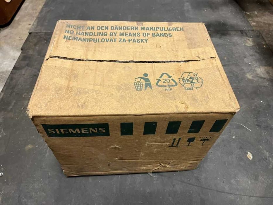 nowy SILNIK elektryczny SIEMENS 0,75kW 1-3fazy 230/400V 1395/min IP-55