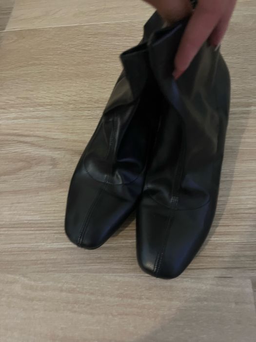 Bota preta salto alto