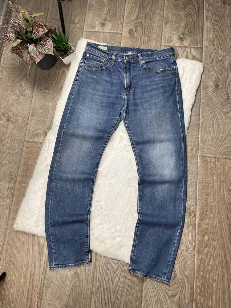 Джинсы Levis 502