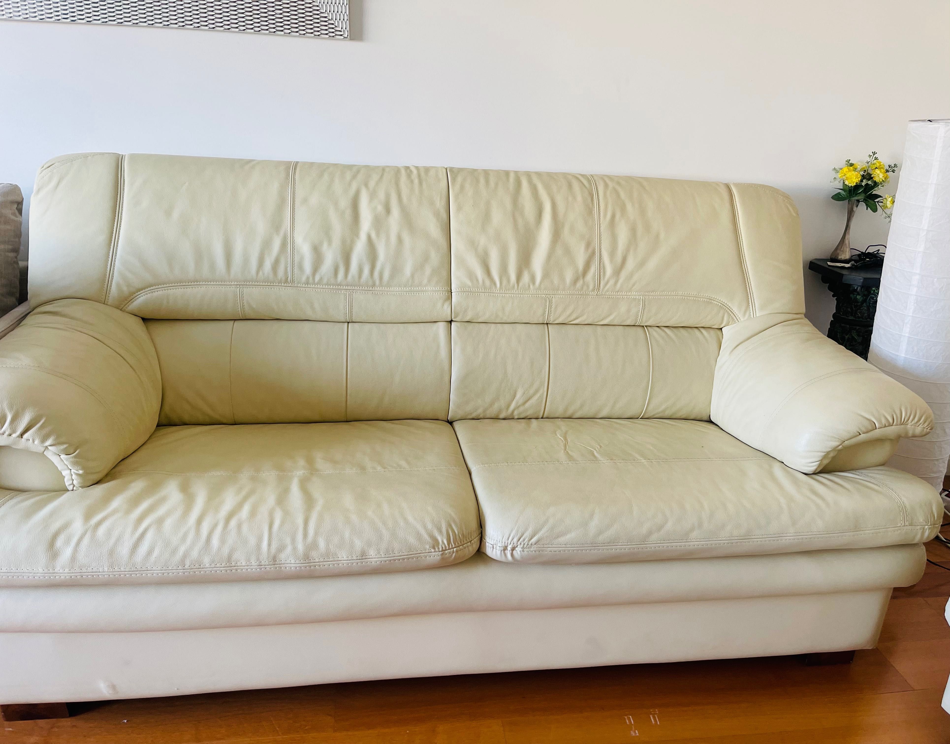 Sofas pel brancos