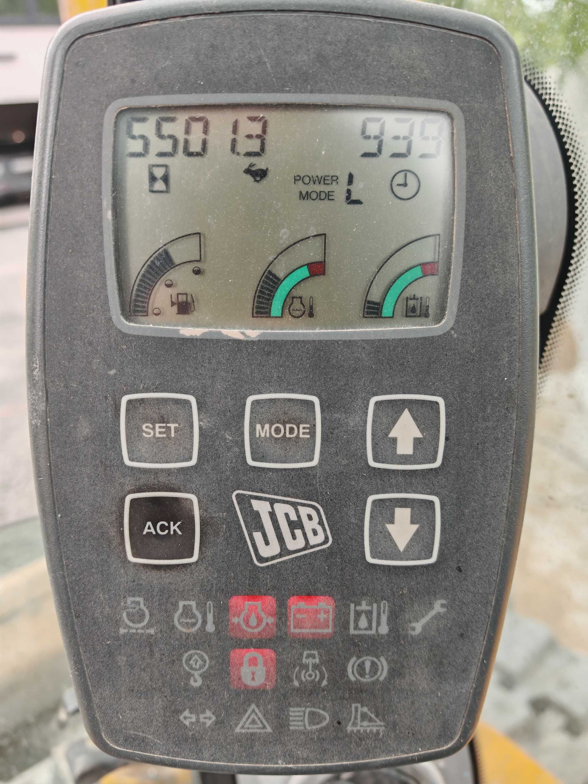 koparka JCB 8080