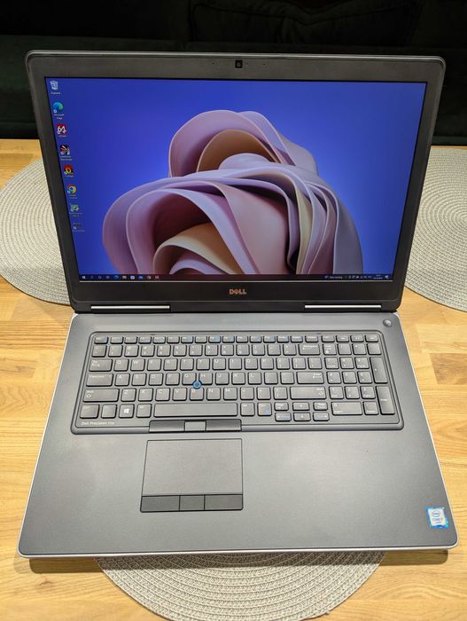 Dell Precision 7710 IPS FHD/i7-6820HQ/m3000m 4gb/16gb ddr4/256 ssd/win
