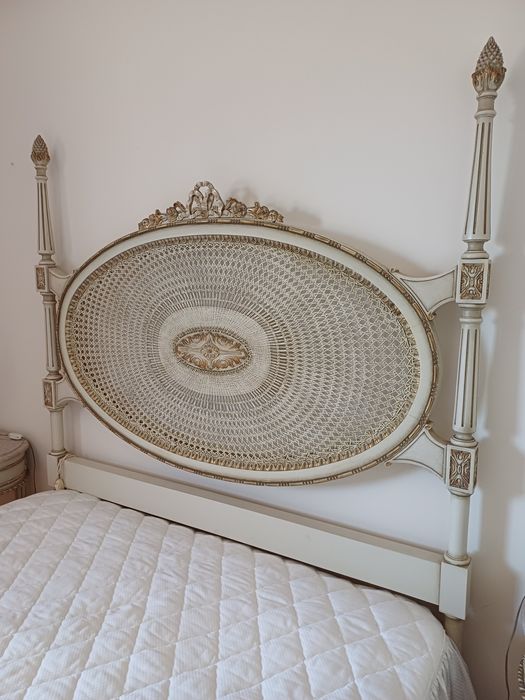 Conjunto de quarto, 5 peças + colchão. 250€€