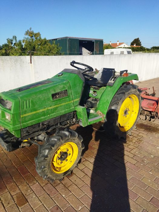 Tractor Mitsubishi MT20 sem matrícula