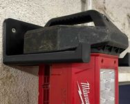 uchwyt mocowanie wieszak lampy milwaukee m18 AL