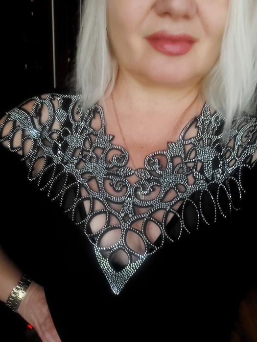 Sassofono Dark More нарядная кофта с камнями. Люкс! Размер s