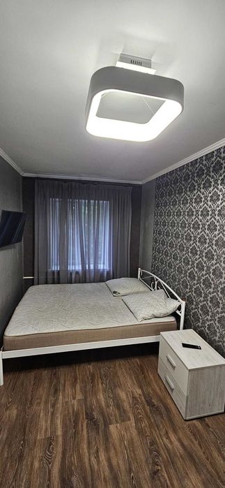 Сдам 2-х комнатную квартиру на ул. Независимости 30