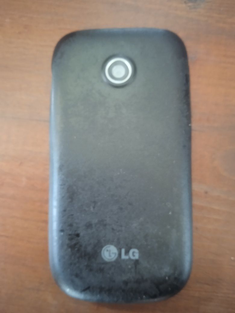 Телефон LG на 2 сим!
