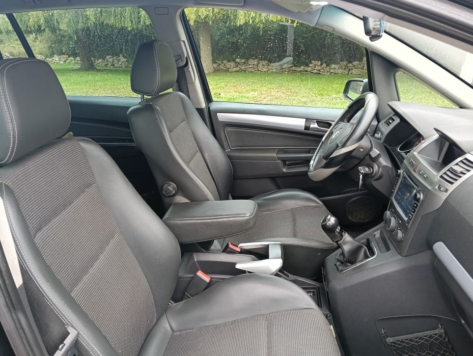 Opel Zafira - GPL - 7 lugares