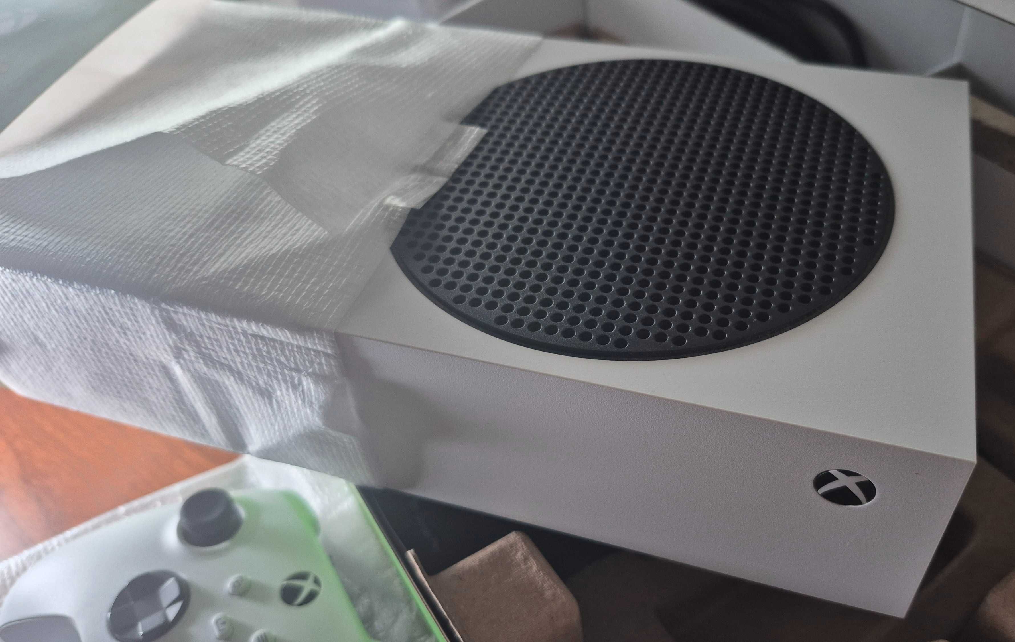 Xbox Series S Usada C/Nova Excelente Estado