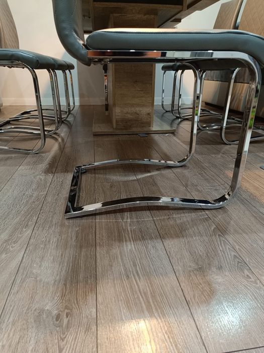 Stół do jadalni + 8 krzeseł