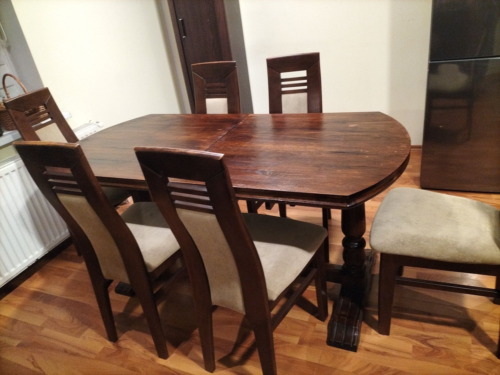 Stół i 6 kszeseł