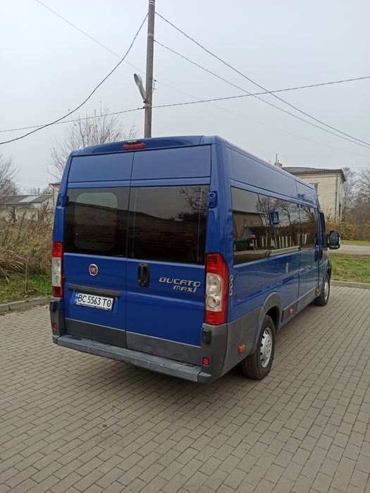 Продам Фіат Дукато 2012 року 3.0 Оригінальний пасажир 18 місць.Автобус