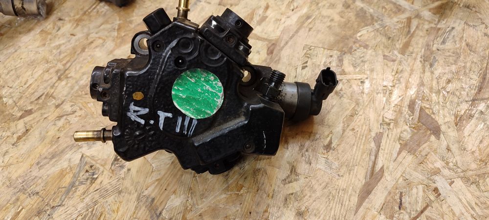 Renault Trafic 3 Vivaro B 1.6 dci pompa wtryskowa wysokiego ciśnienia