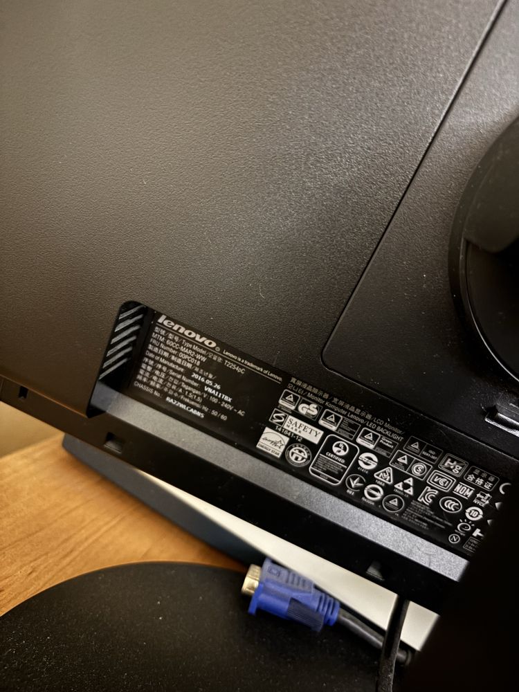 Монітор Lenovo Thinkvision t2254pc