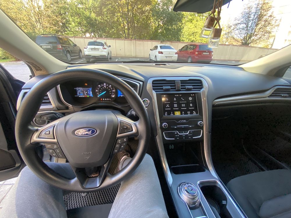 Продам Ford Fusion SE 2019 год