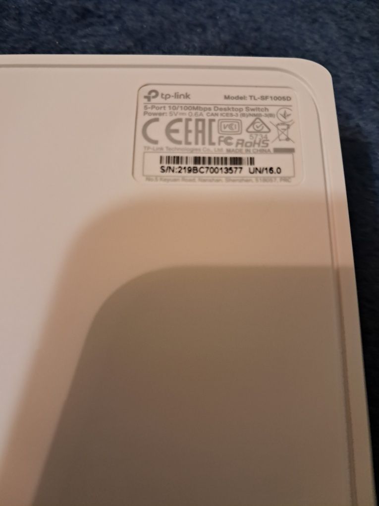 Коммутатор TP-LINK TL-SF1005D