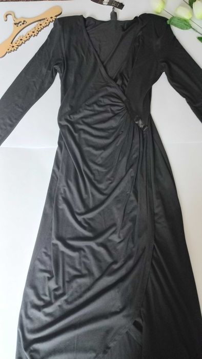 Чорна сукня 48 50 розмір вечірня натуральна тканина нова