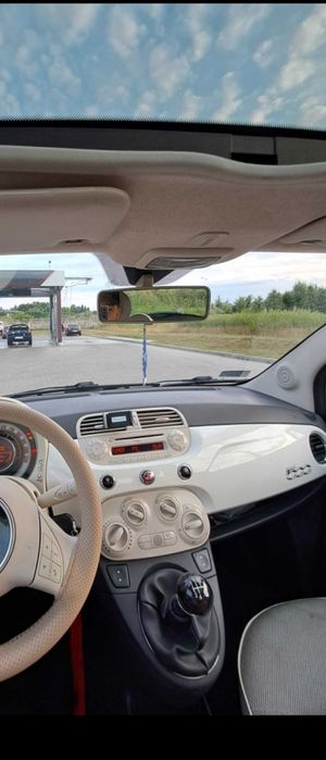 Fiat 500 + LPG, 2009 rok, 260 tys przebiegu.