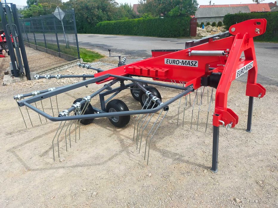 ZGRABIARKA KARUZELOWA Producent: EURO-MASZ 3,5m karuzelowa tandem WOM!