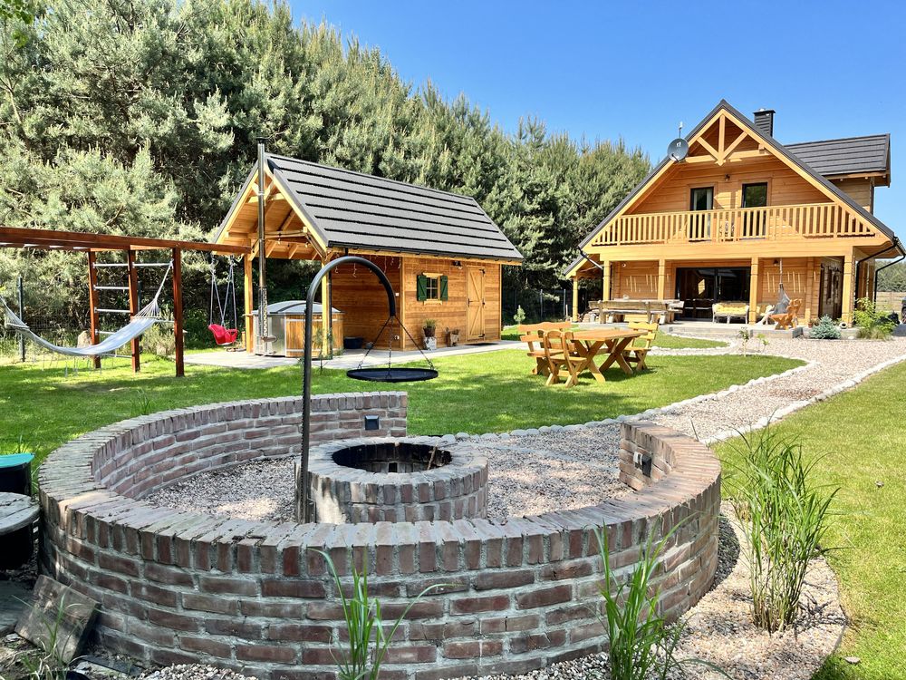 Dom z bala na wynajem sauna jacuzzi na 12 osób.