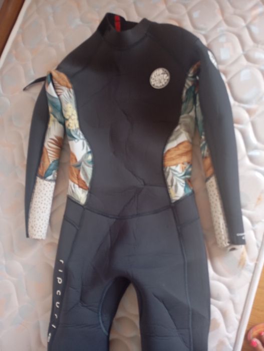 Fato Surf 12 anos com pouco uso