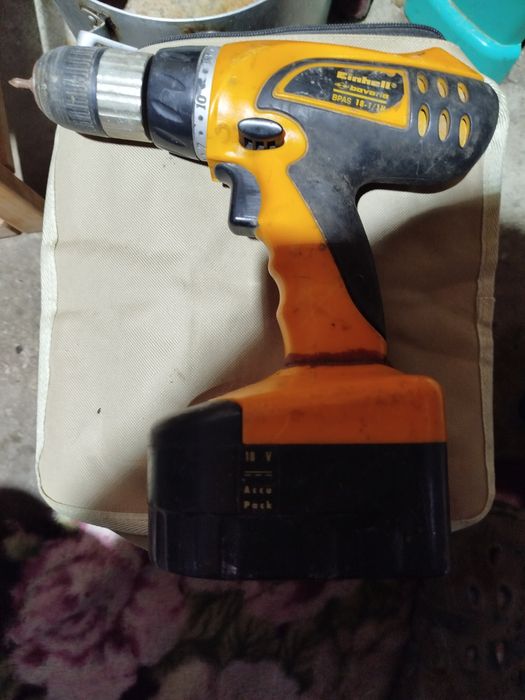 Продам шуруповерт