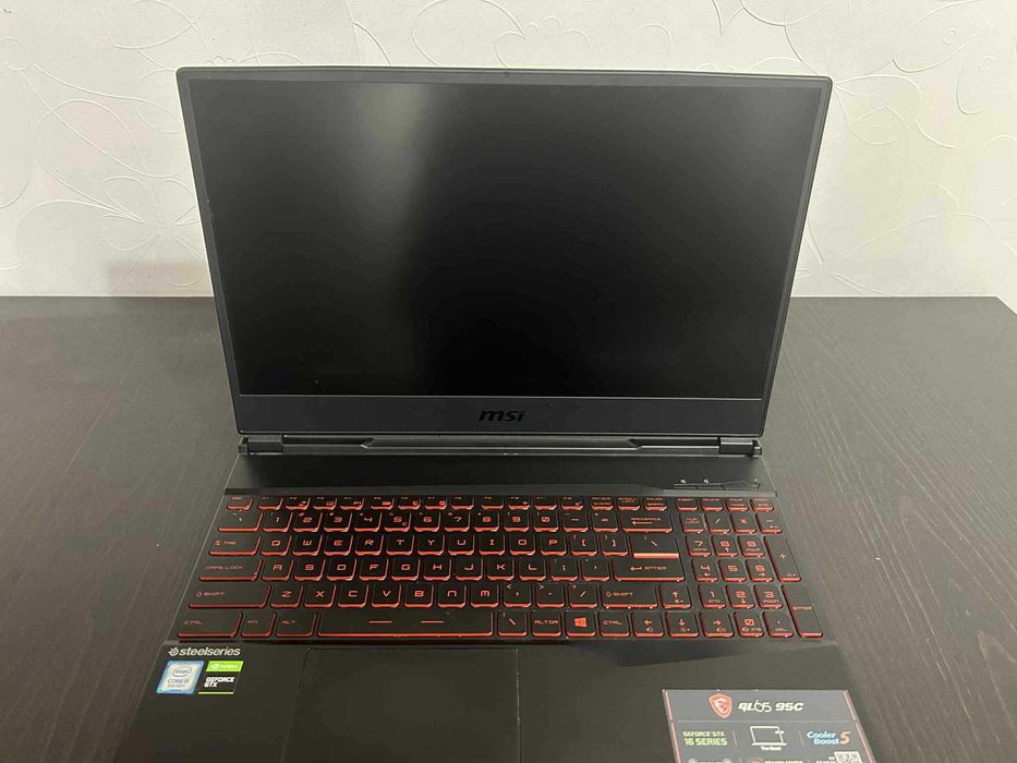 Laptop gamingowy MSI GL65 9SC